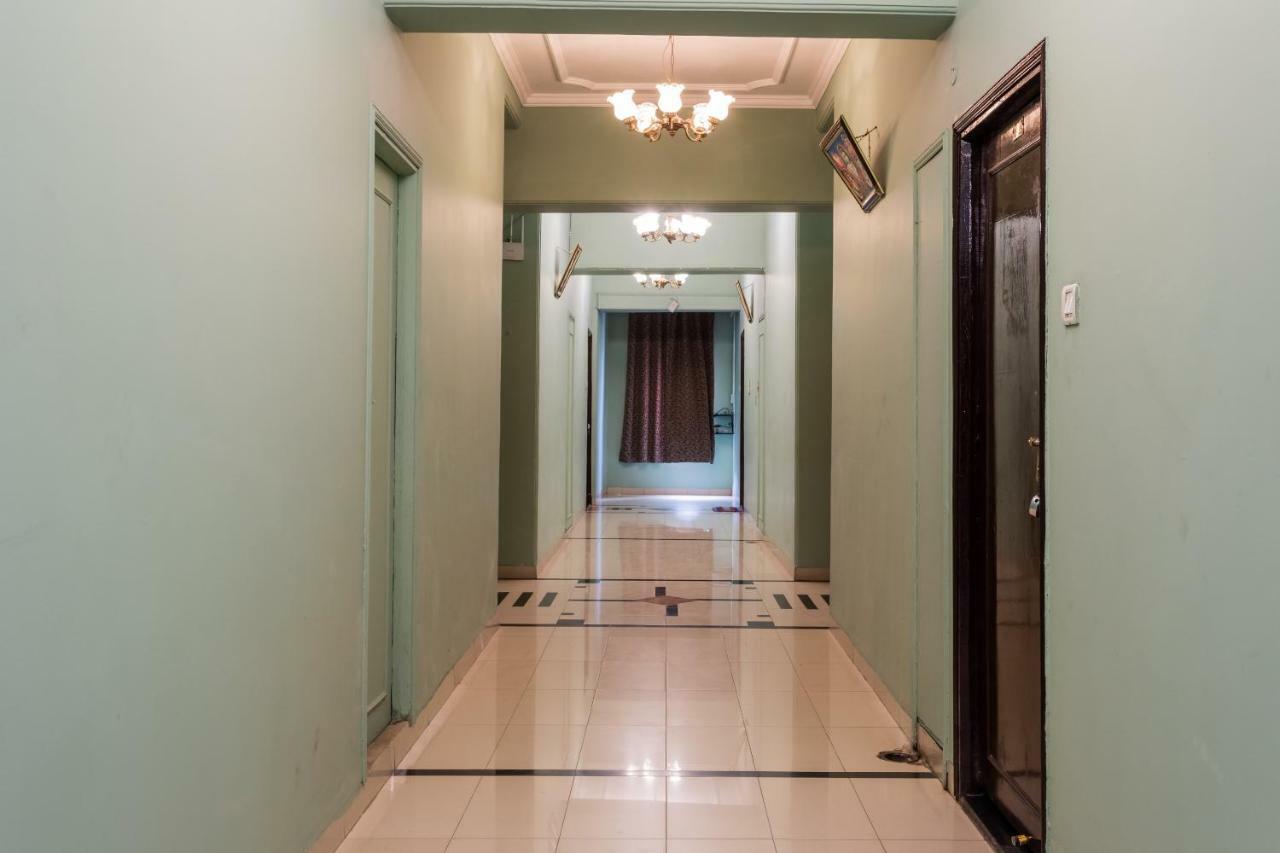 Oyo 38142 Girdhar Mahal Hotel Indore Buitenkant foto